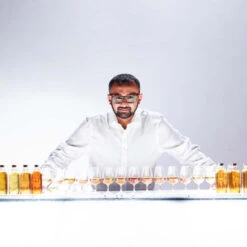 The Lakes The One Fine Blended Whisky -UK Drinks Sales Store lakes people 43199.1700276911